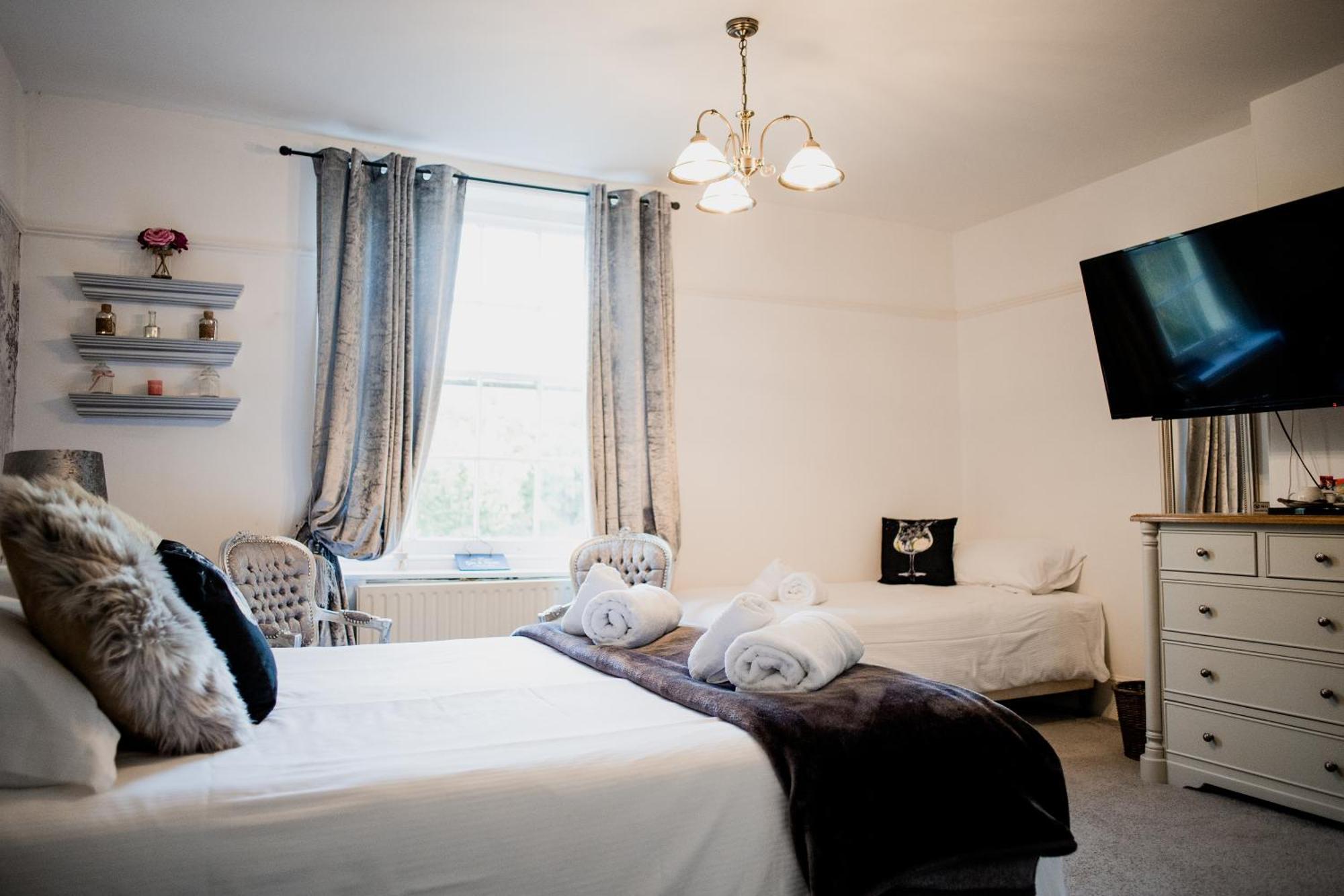 The Grove Ferry 3*